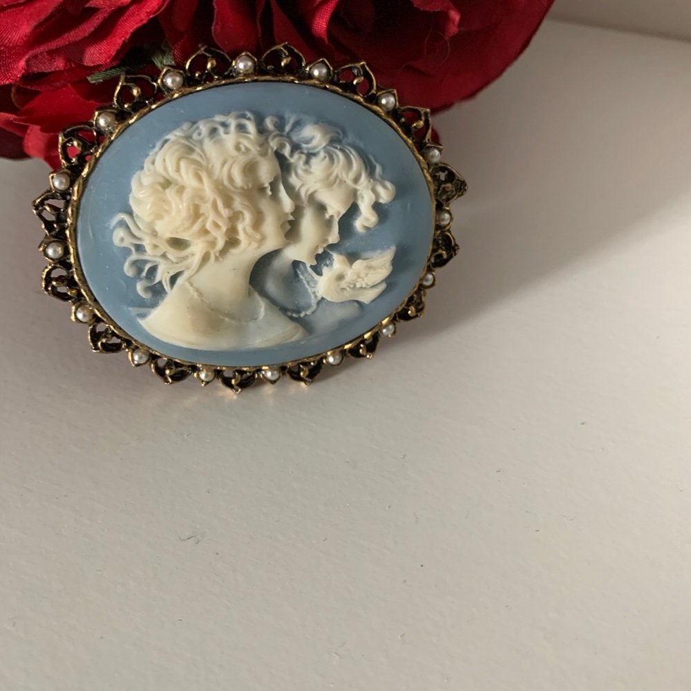 Vintage Brooch - Picture 2 of 5